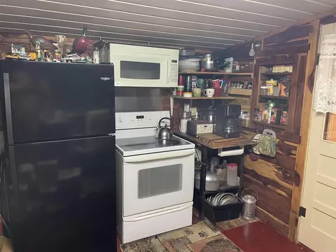 Kitchen - 672 Nimmo Rd, Searcy, AR 72143 photo 1 of 1