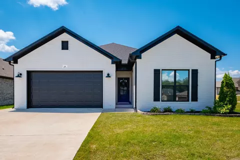 46 Hanna Loop, Maumelle, AR 72113