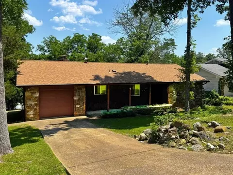4 Otter Dr, Cherokee Village, AR 72529