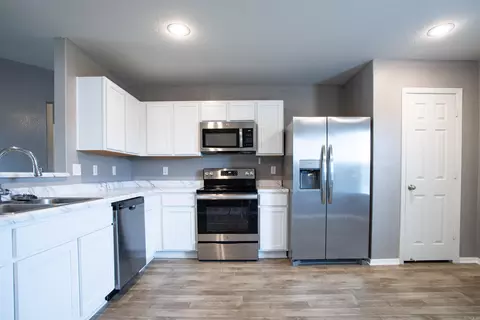 Kitchen - 30 Summer Breeze Rd, Conway, AR 72032 photo 1 of 1