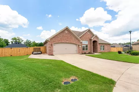 Exterior - 3211 Robbins Dr, Bryant, AR 72022 photo 5 of 8