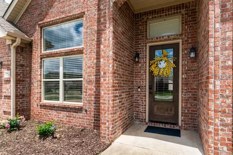 Entry Way - 3211 Robbins Dr, Bryant, AR 72022 photo 1 of 4