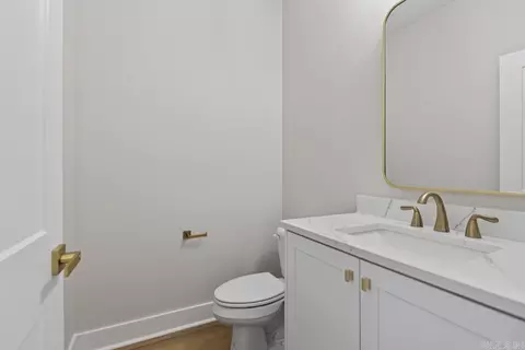 Bath - 8009 Creek Rock, Alexander, AR 72002 photo 5 of 6