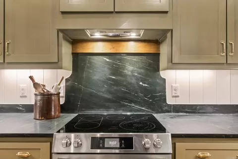 Kitchen - 202 Michelle Dr, Beebe, AR 72012 photo 7 of 7