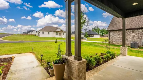 Exterior - 202 Michelle Dr, Beebe, AR 72012 photo 6 of 12