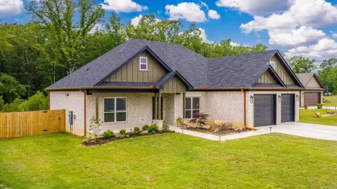 Exterior - 202 Michelle Dr, Beebe, AR 72012 photo 4 of 12