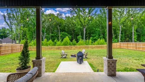 Exterior - 202 Michelle Dr, Beebe, AR 72012 photo 7 of 12