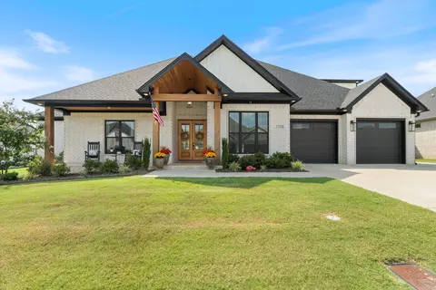 Exterior - 1715 Lainey Dr, Conway, AR 72034 photo 4 of 7