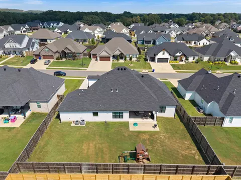 View/Area - 1715 Lainey Dr, Conway, AR 72034 photo 2 of 4