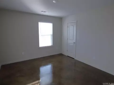Bedroom - 105 Kapalua Cv, Haskell, AR 72015 photo 5 of 5