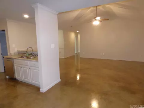 Living - 105 Kapalua Cv, Haskell, AR 72015 photo 2 of 6