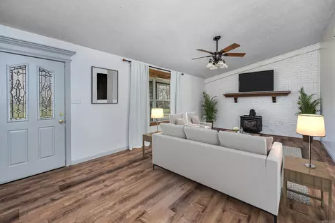 Living - 14112 John Branch Rd, Scott, AR 72142 photo 1 of 6