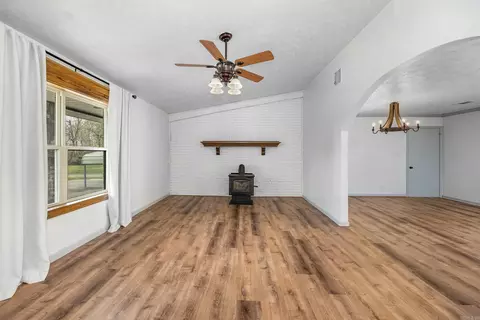 Living - 14112 John Branch Rd, Scott, AR 72142 photo 3 of 6