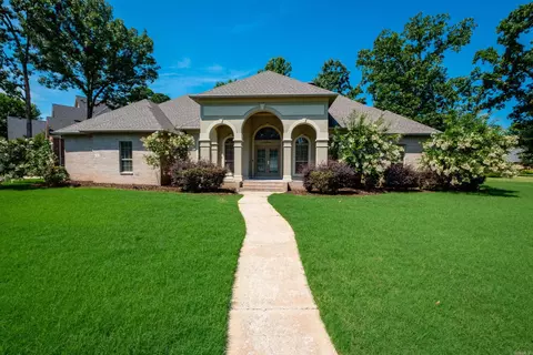 49 Laval Cir, Little Rock, AR 72223