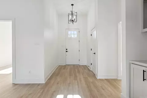 Entry Way - 1165 Duke Dr, Bauxite, AR 72011 photo 1 of 2