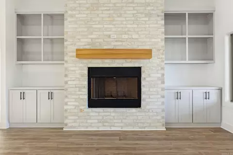 Living - 1165 Duke Dr, Bauxite, AR 72011 photo 4 of 5