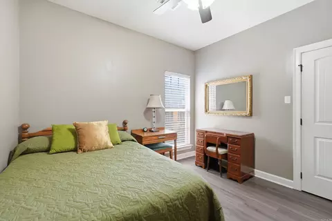 Bedroom - 28 Oak Tree Cir, Conway, AR 72032 photo 4 of 5