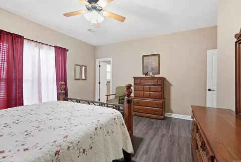 Bedroom - 28 Oak Tree Cir, Conway, AR 72032 photo 3 of 5
