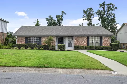 4 Pleasant Ct, Little Rock, AR 72211