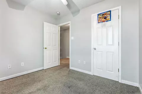 Bedroom - 1126 Oakview Cv, Benton, AR 72015 photo 3 of 6