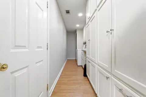 Entry Way - 1126 Oakview Cv, Benton, AR 72015 photo 1 of 1