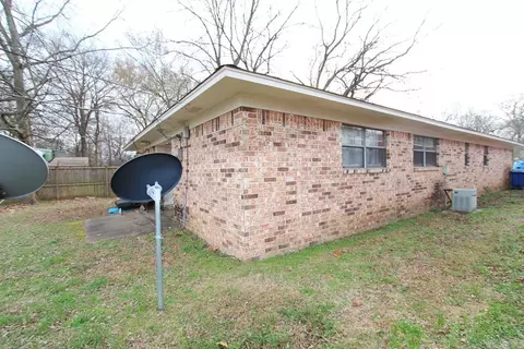 Exterior - 544-550 Oliver St, Conway, AR 72034 photo 14 of 14