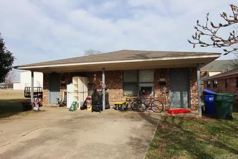 Exterior - 544-550 Oliver St, Conway, AR 72034 photo 2 of 14
