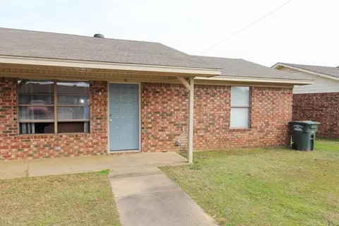 Exterior - 6 6b Bradley Cir # A, Conway, AR 72032 photo 3 of 7