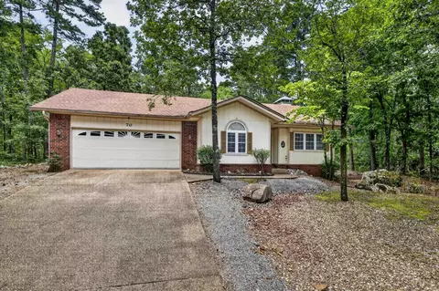 70 Almazan Way, Hot Springs Village, AR 71909