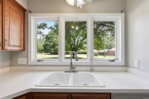 Kitchen - 867 Heather, Conway, AR 72034 photo 1 of 4
