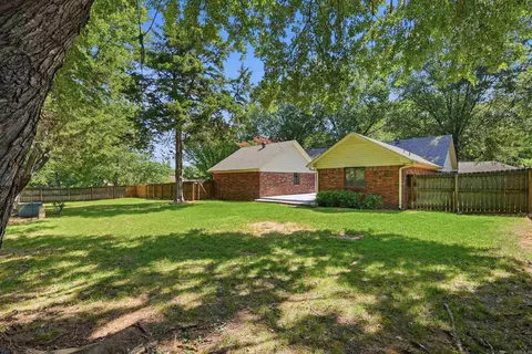 Exterior - 867 Heather, Conway, AR 72034 photo 10 of 15