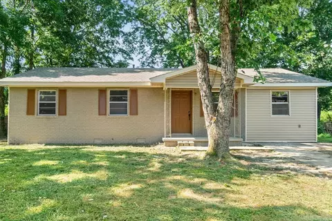 10 Parkridge Dr, North Little Rock, AR 72120