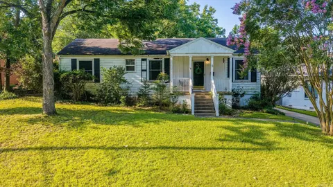 3 Spotwood Rd, Little Rock, AR 72207