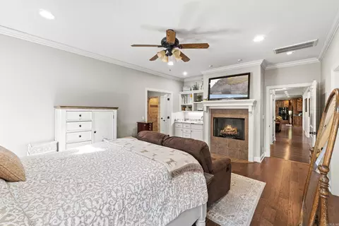 Bedroom - 1919 Tudor Loop, Benton, AR 72019 photo 2 of 5