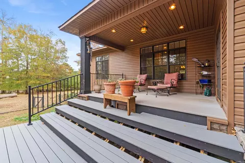 Exterior - 1919 Tudor Loop, Benton, AR 72019 photo 12 of 13
