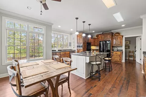 Kitchen - 1919 Tudor Loop, Benton, AR 72019 photo 2 of 5