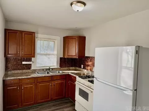 Kitchen - 603 Hall St, Malvern, AR 72104 photo 1 of 2