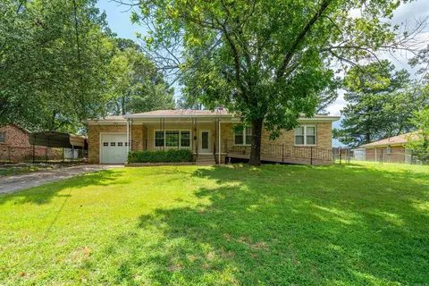 308 Freeman St, Hot Springs, AR 71913