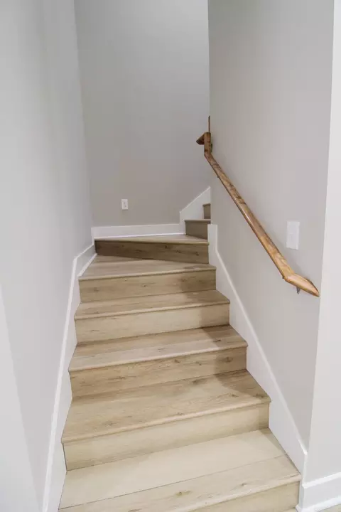 Entry Way - 1050 Edinburgh Dr, Conway, AR 72034 photo 2 of 2