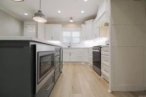 Kitchen - 1050 Edinburgh Dr, Conway, AR 72034 photo 1 of 1