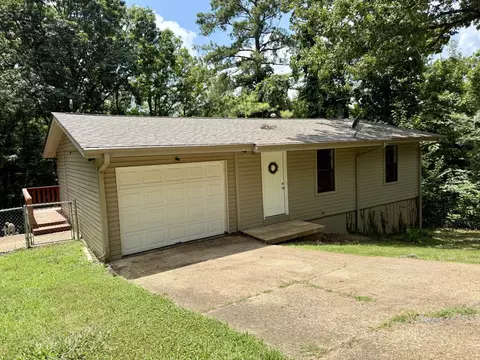 1 E Ute Cir, Cherokee Village, AR 72529