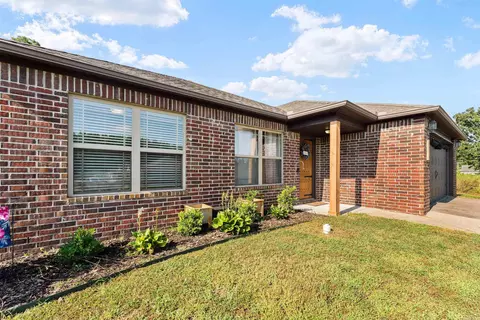 Exterior - 1975 Shadow Ridge Rd, Conway, AR 72032 photo 2 of 6