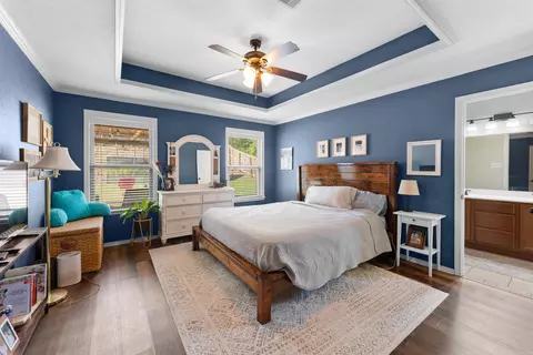Bedroom - 1975 Shadow Ridge Rd, Conway, AR 72032 photo 2 of 4