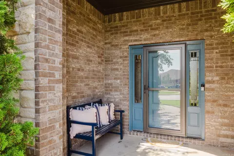 Entry Way - 907 Hunter Lee Dr, Bryant, AR 72022 photo 1 of 6