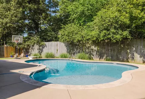 Exterior - 907 Hunter Lee Dr, Bryant, AR 72022 photo 8 of 9