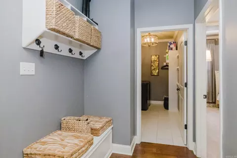 Entry Way - 907 Hunter Lee Dr, Bryant, AR 72022 photo 5 of 6