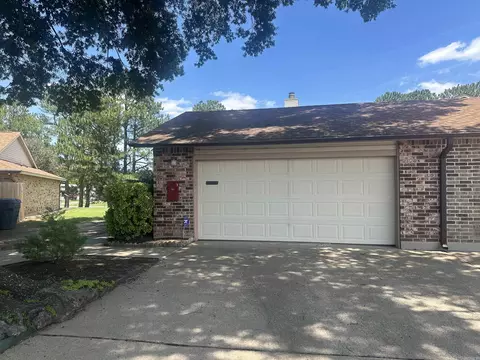 10 Wickford Ln, Little Rock, AR 72212