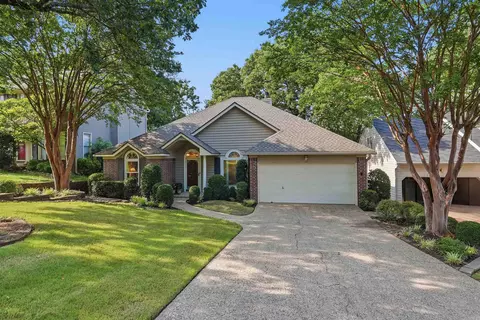 12 Cedar Branch Dr, Little Rock, AR 72223