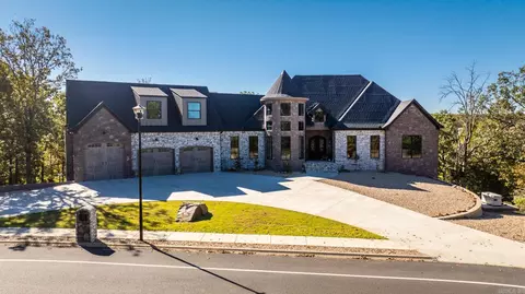 Exterior - 801 Greystone Blvd, Cabot, AR 72023 photo 2 of 7