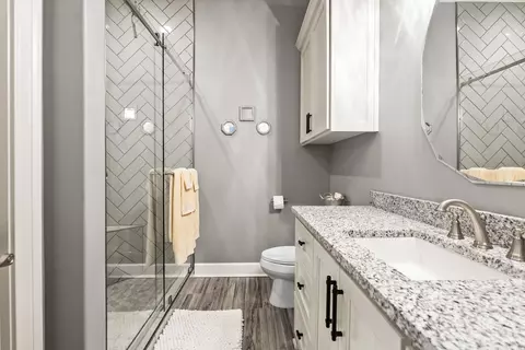 Bath - 801 Greystone Blvd, Cabot, AR 72023 photo 4 of 5